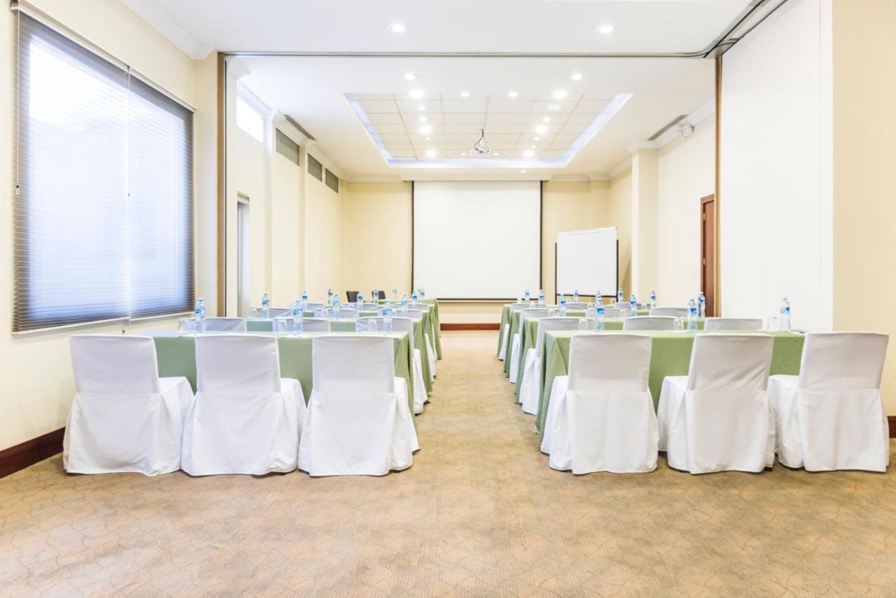 Holiday Inn Express Quito By Ihg Esterno foto