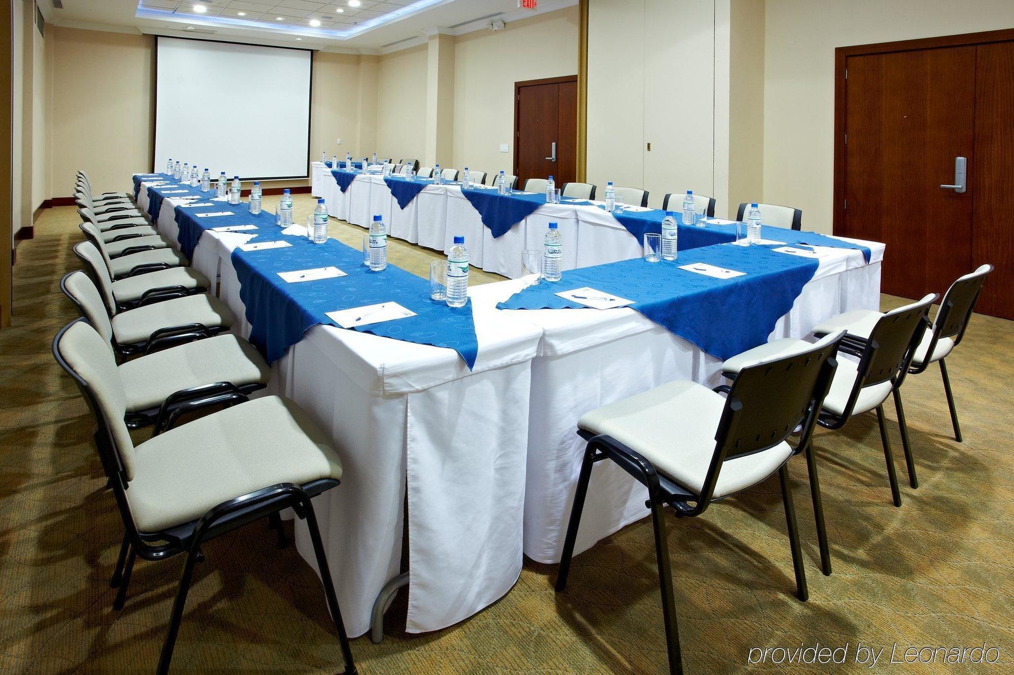 Holiday Inn Express Quito By Ihg Servizi foto