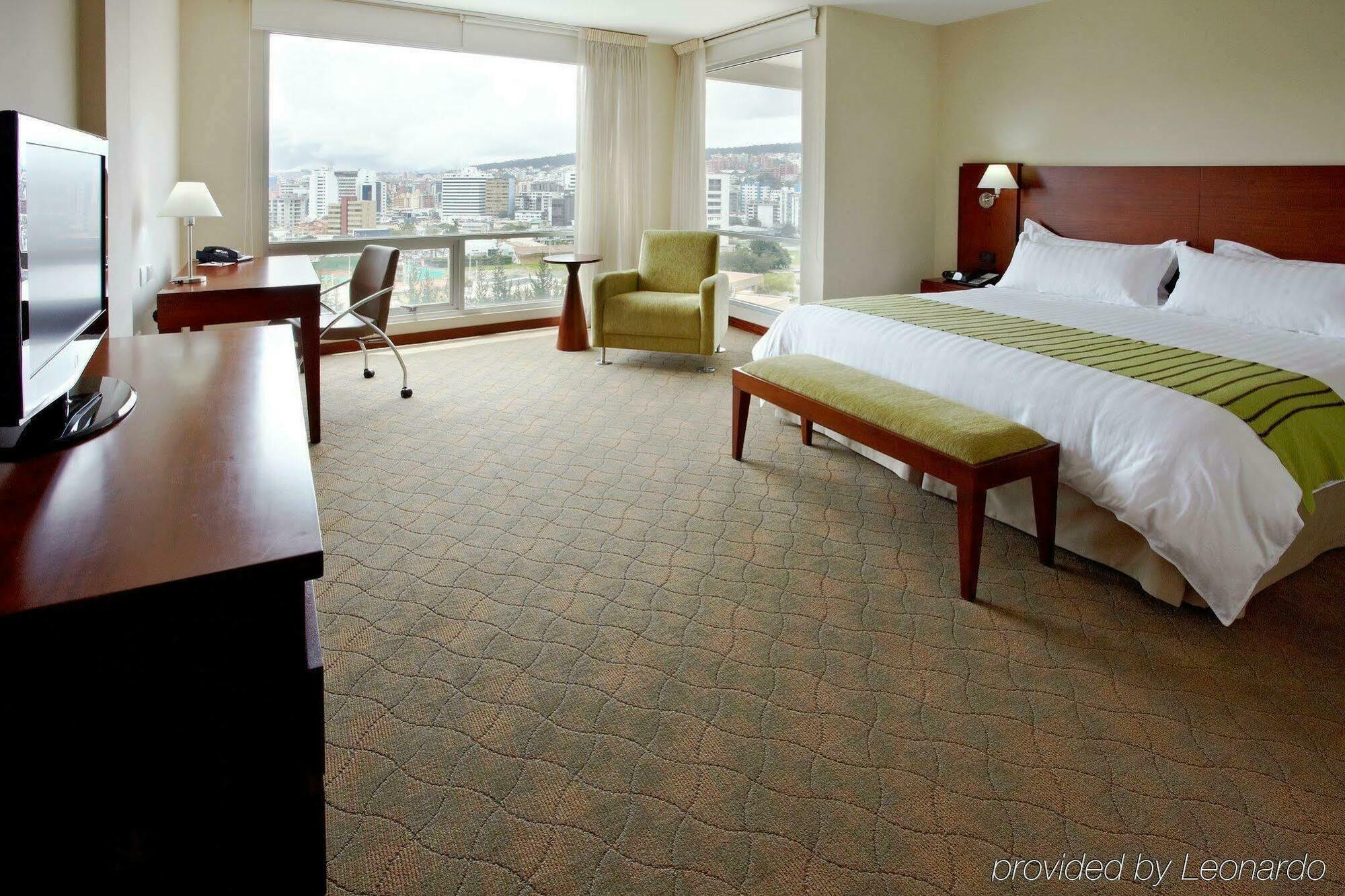Holiday Inn Express Quito By Ihg Esterno foto